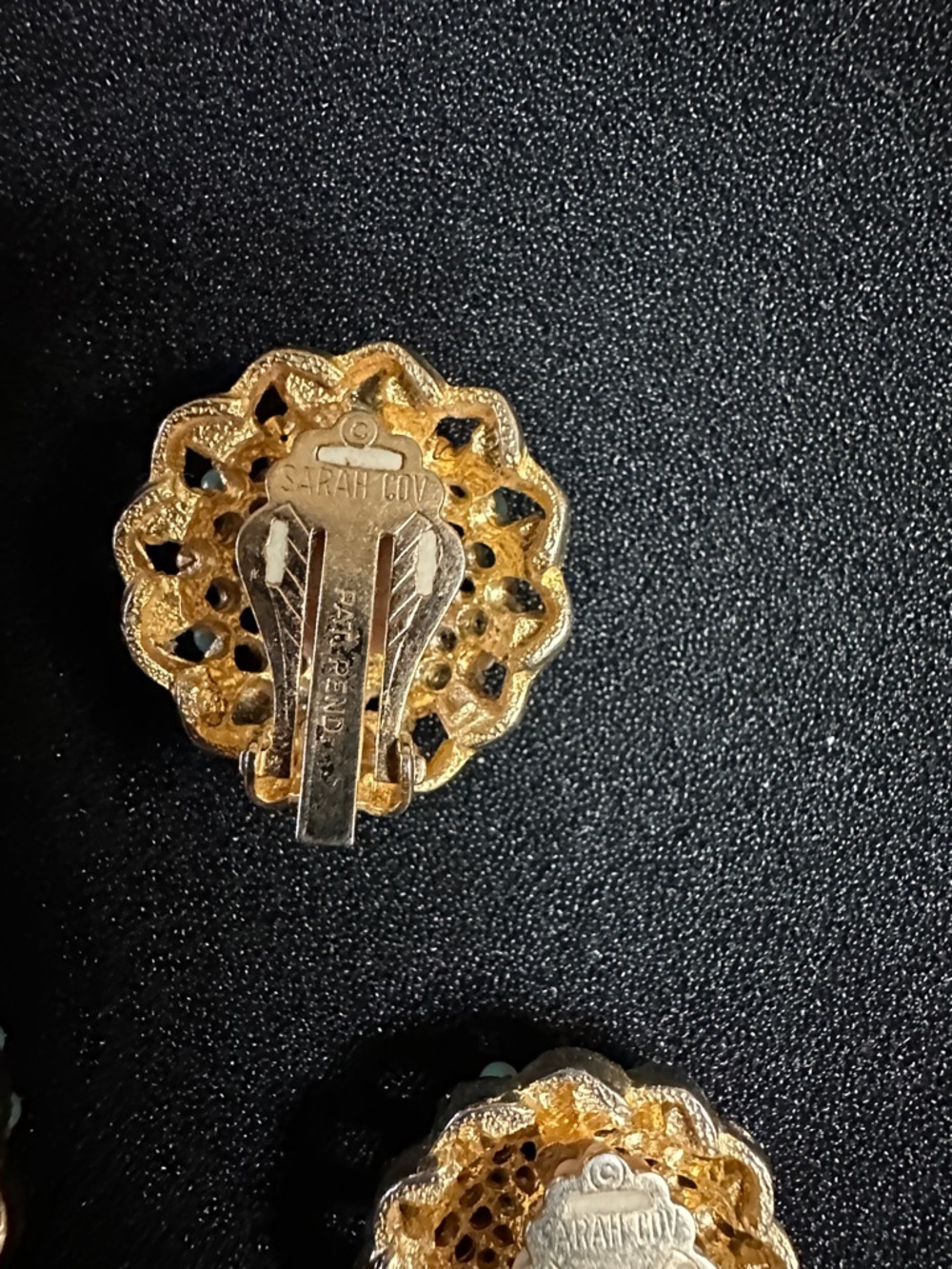 Vintage 1960’s Sarah Coventry Song of India Brooch and Clip-On Earring set - Picture 5 of 6